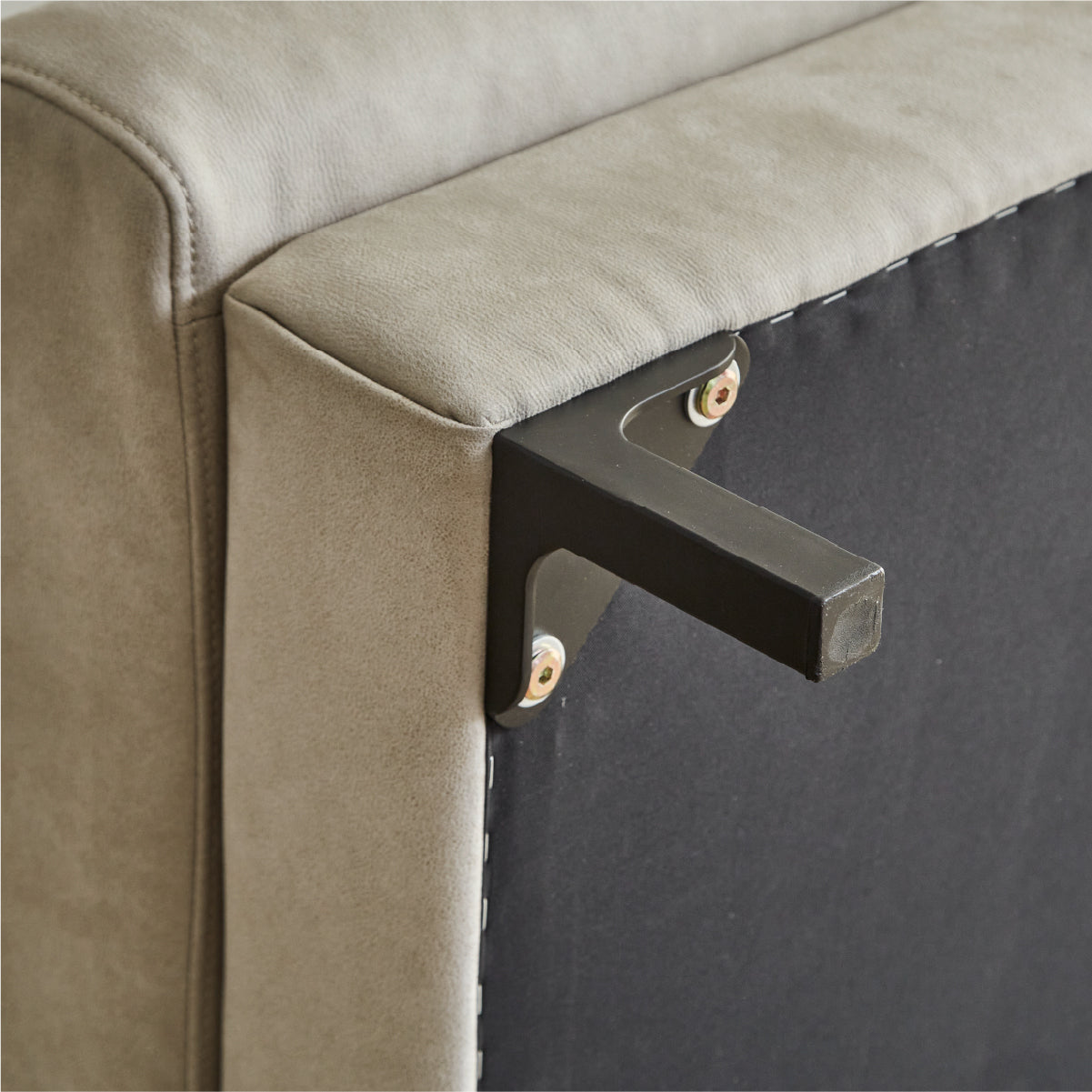 アデルーナ オットマン