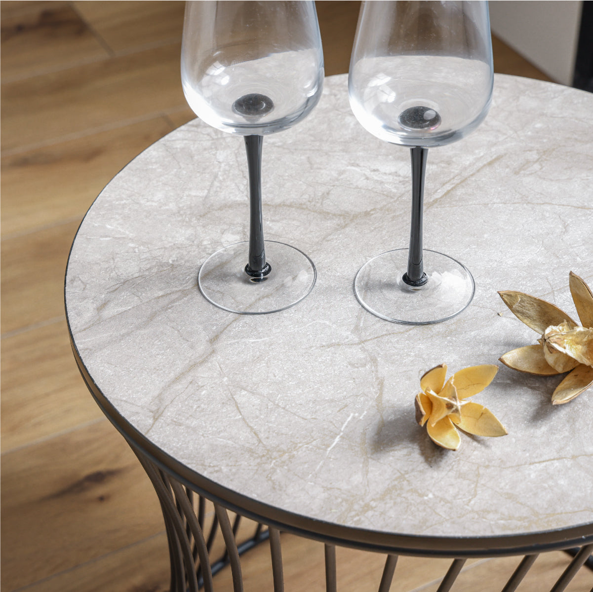 タンブル サイドテーブル