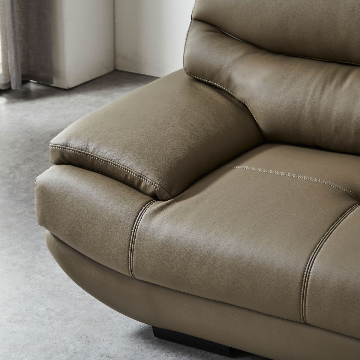 メーダ 3人掛けソファ 幅210cm