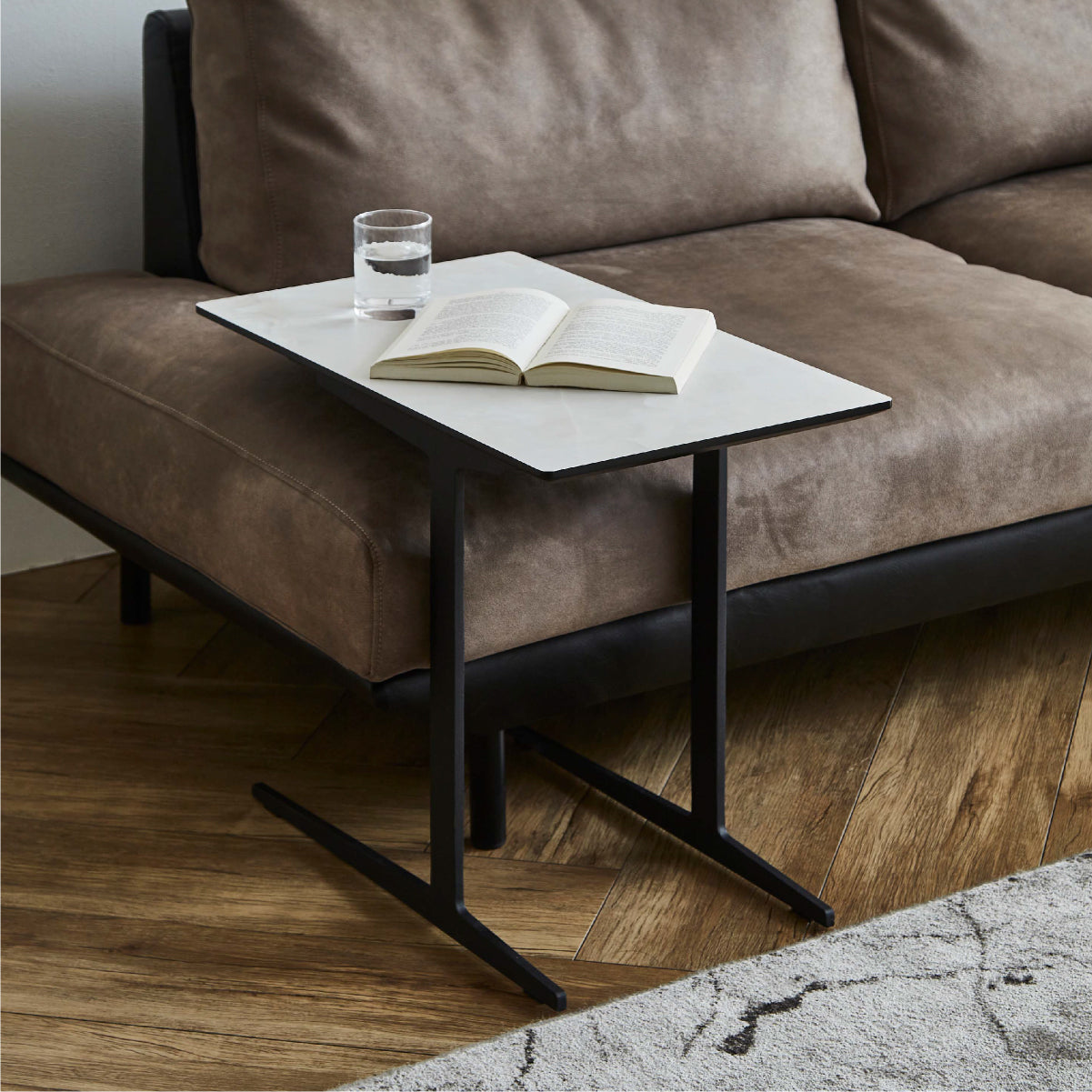 カルゴ サイドテーブル フロストマーブル