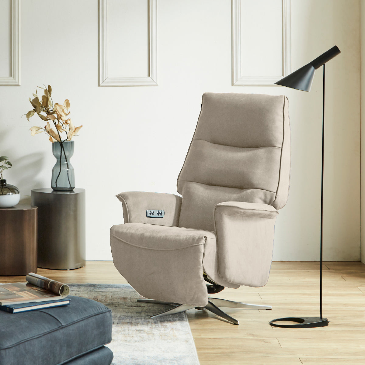 エレノア 電動パーソナルチェア 幅74cm