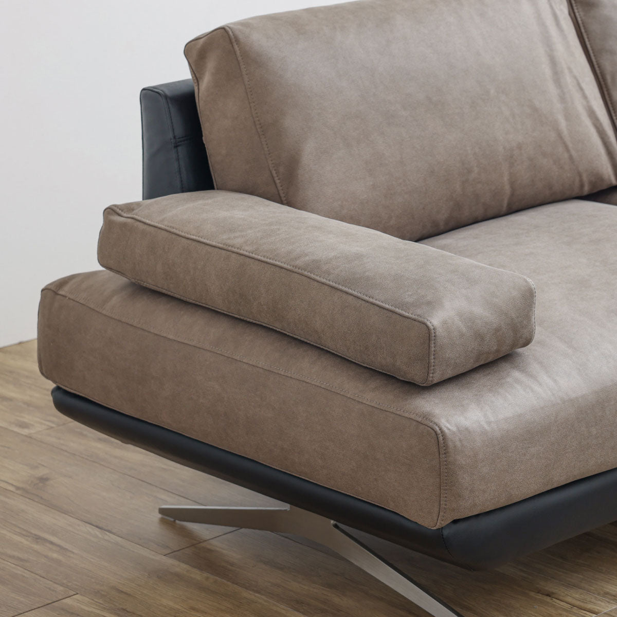 コルトーナ アームレスト