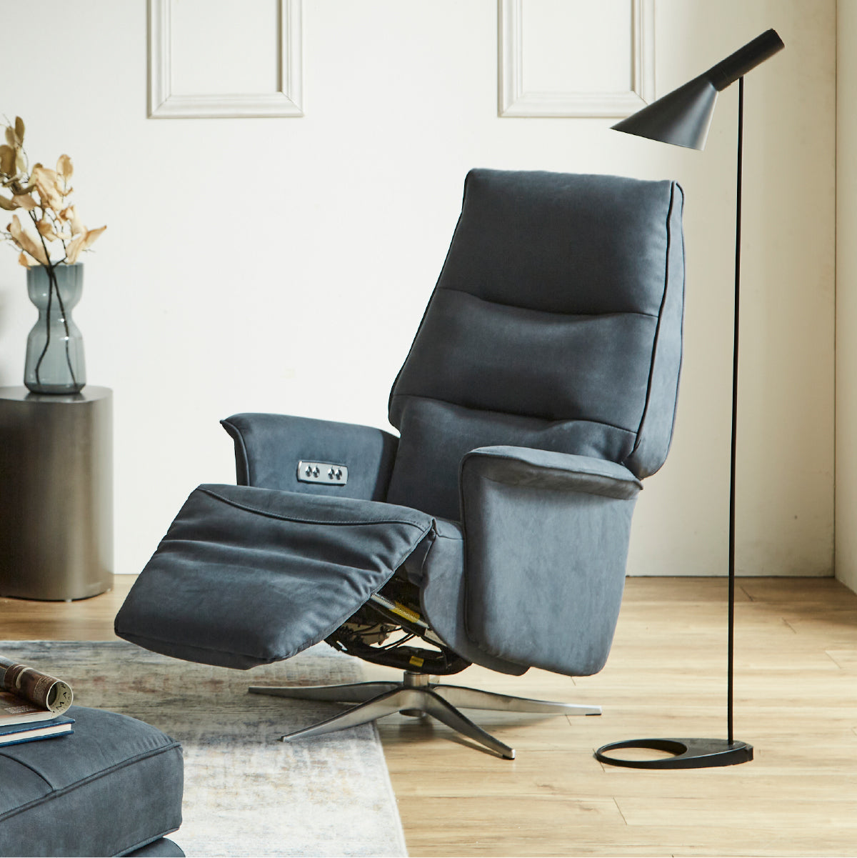 エレノア 電動パーソナルチェア 幅74cm