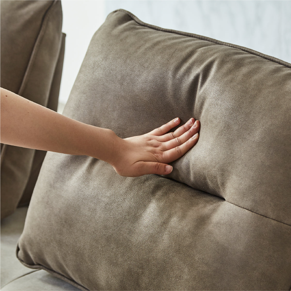 アベンタ 背クッション