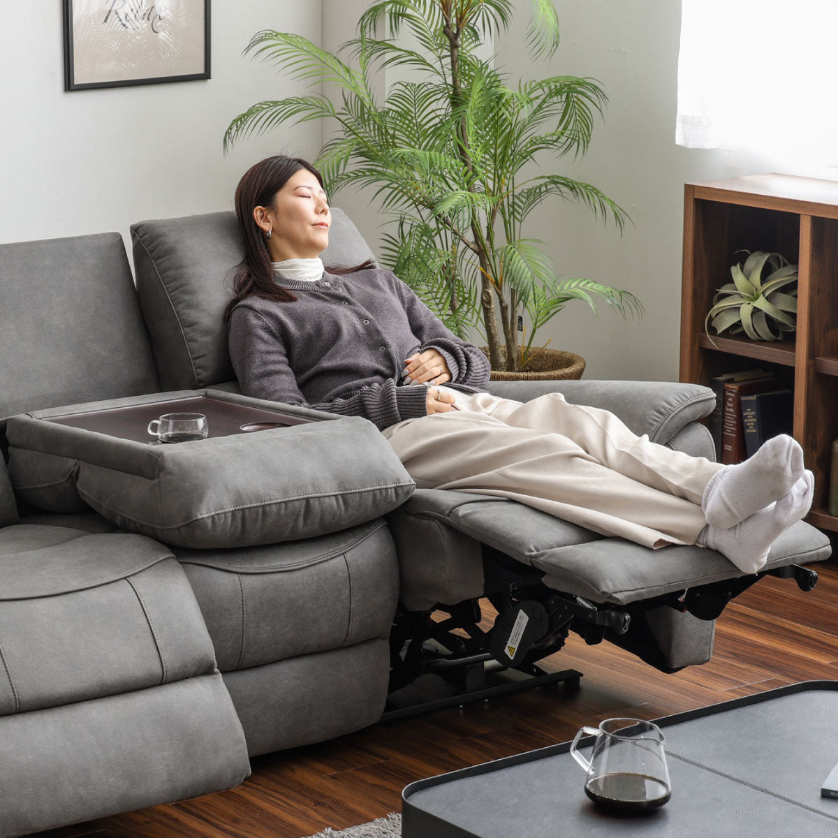 ジャグ 3人掛け電動ソファ 幅183cm