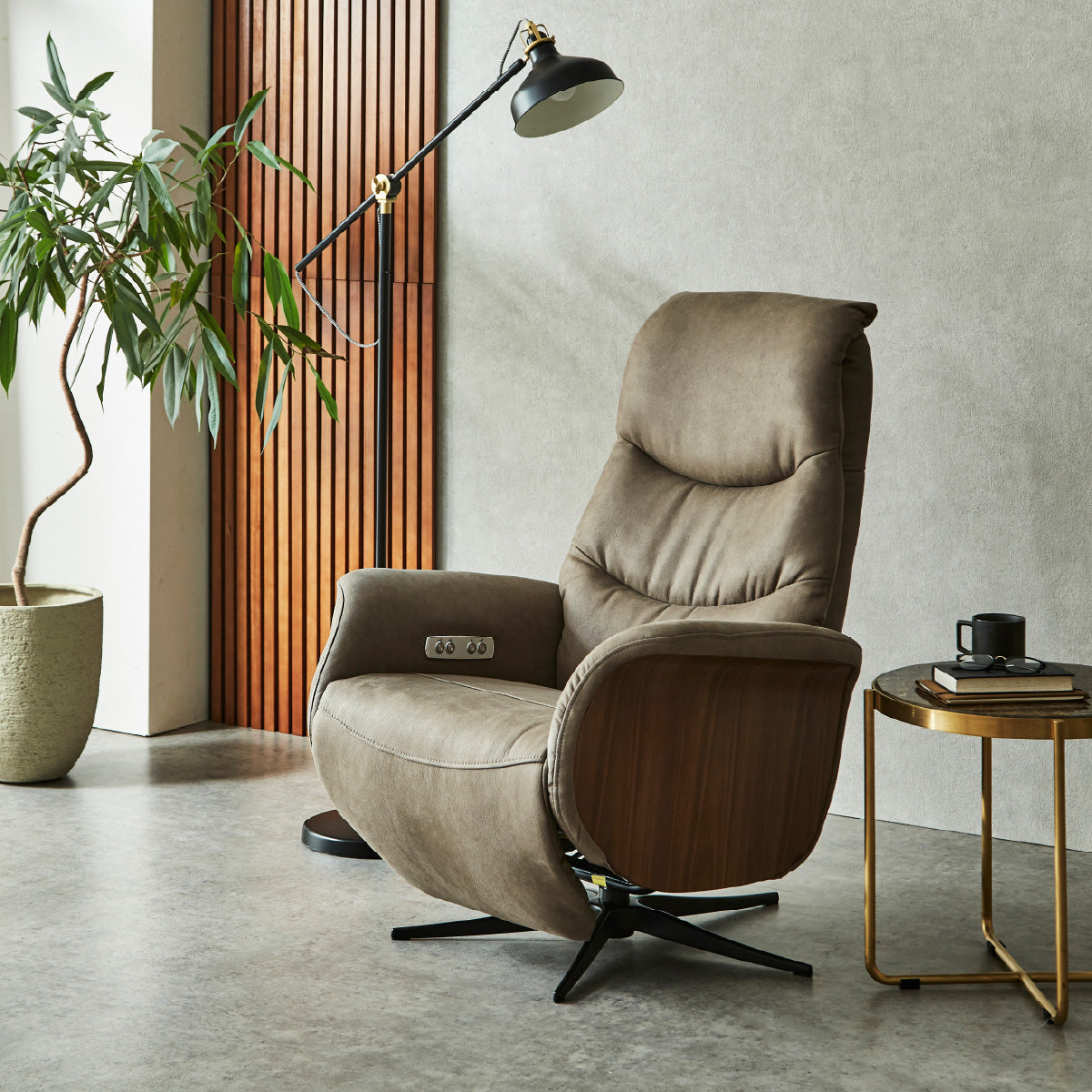 アストロ 電動パーソナルチェア 幅75cm ｜関家具公式通販サイト