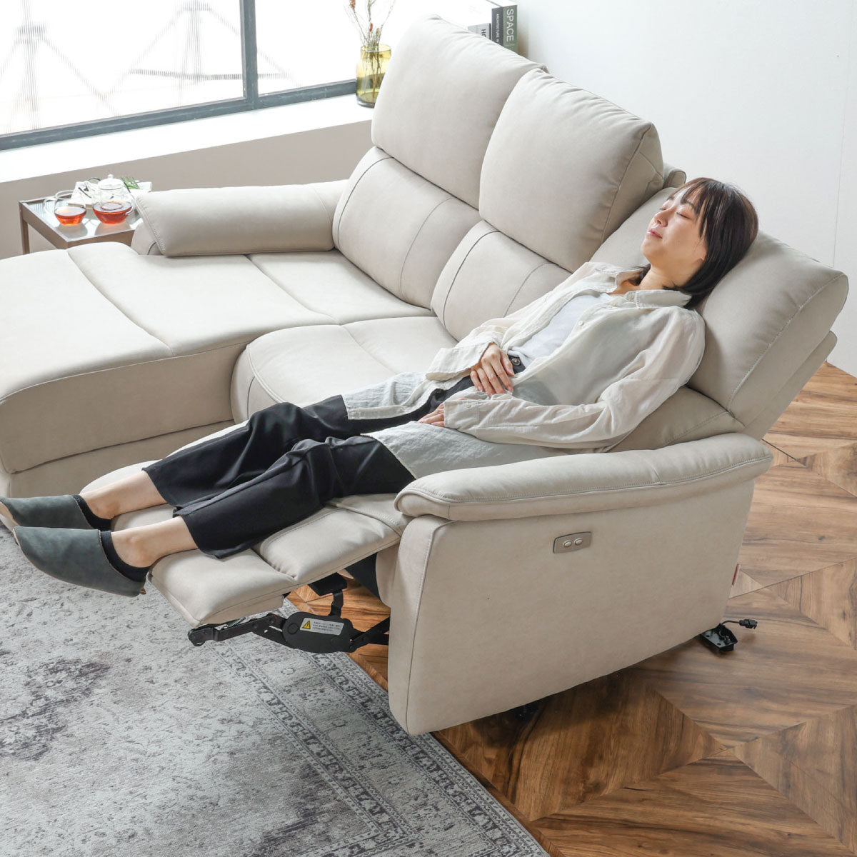 ジャグ　右電動カウチソファ　幅195cm