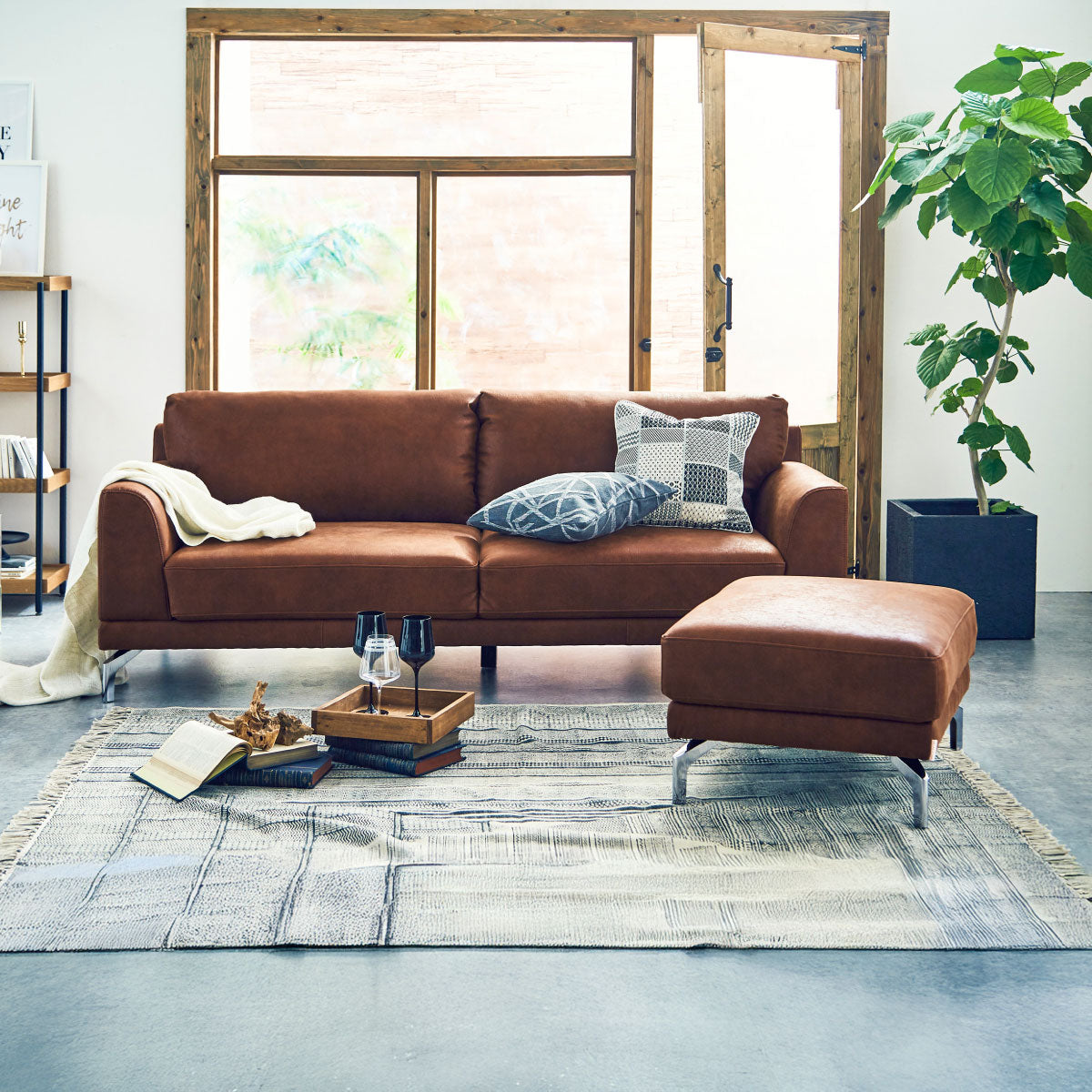 ロンバルディア　オットマン