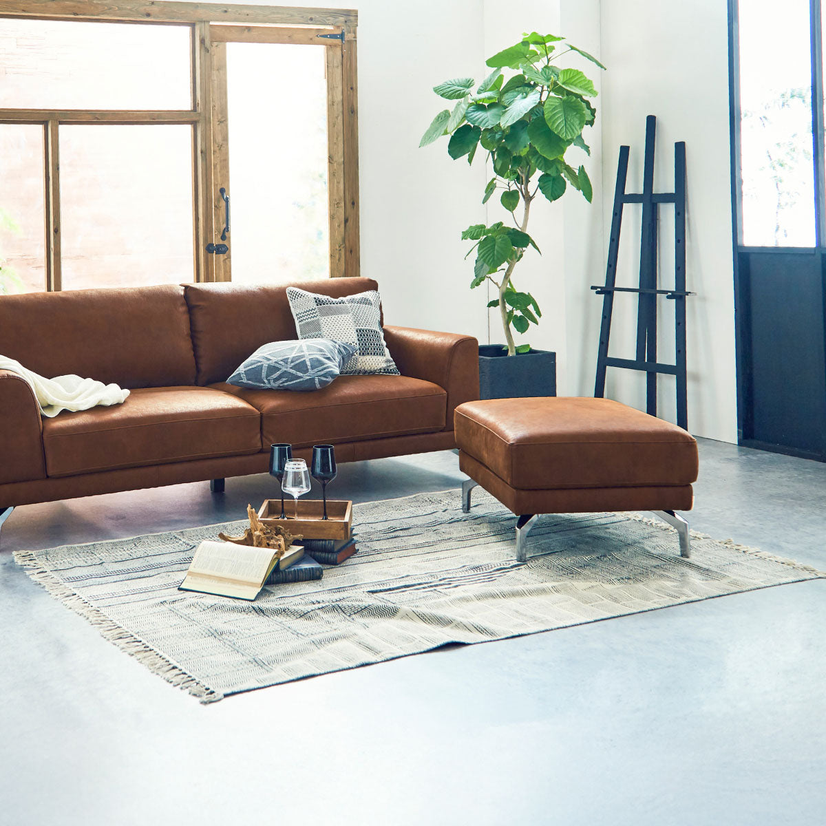 ロンバルディア　オットマン