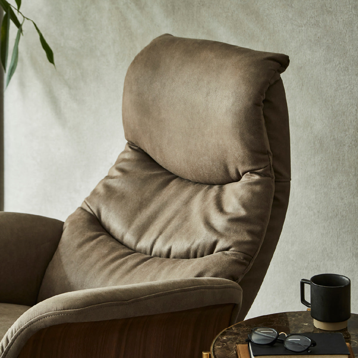 アストロ　電動パーソナルチェア　幅75cm