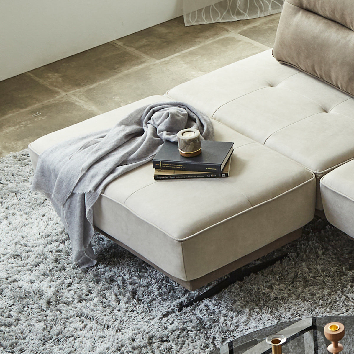 アベンタ　オットマン