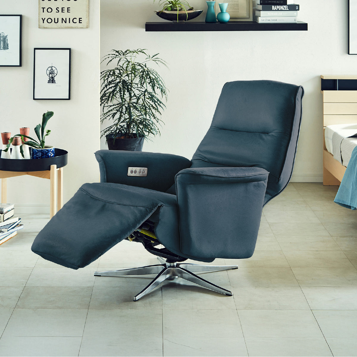 エレノア　電動パーソナルチェア　幅74cm