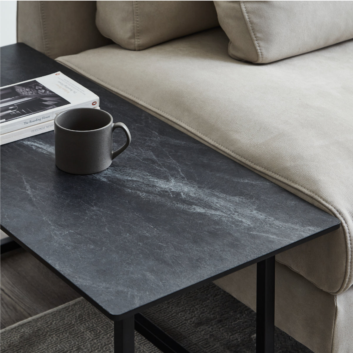 グラシエーロ サイドテーブル ブラックストーン