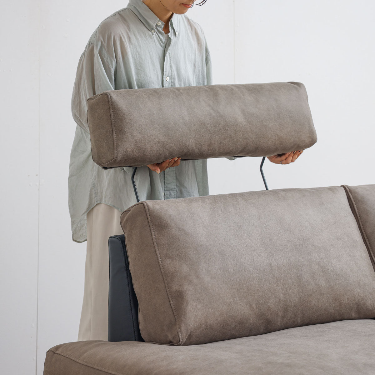 コルトーナ ヘッドレスト