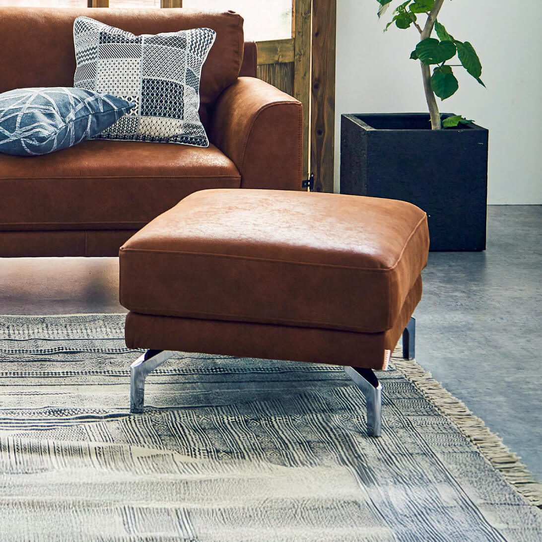 ロンバルディア　オットマン